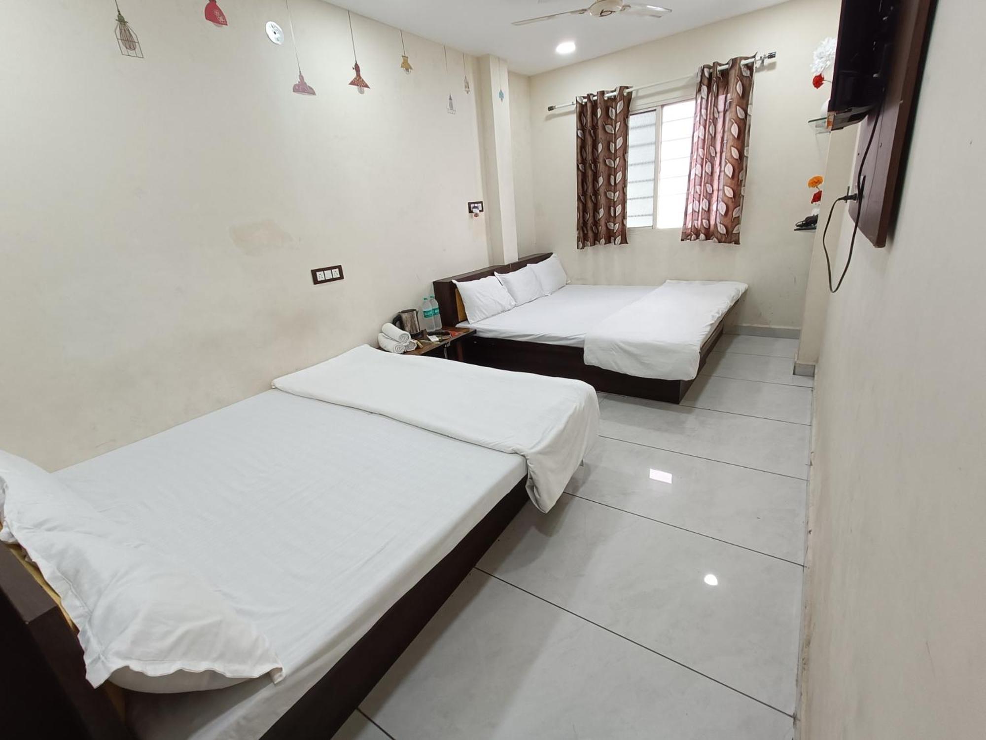 Hotel S Tower Ujjain Luaran gambar