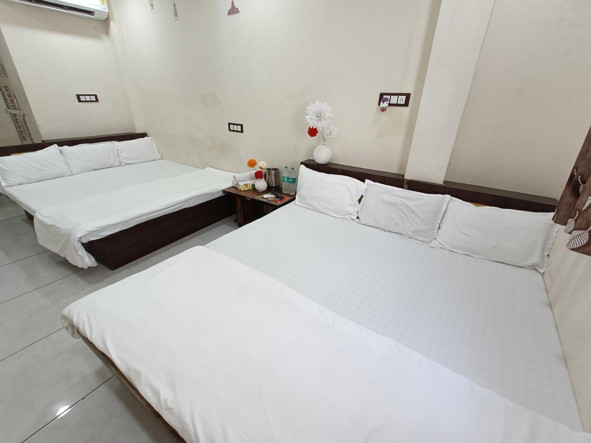 Hotel S Tower Ujjain Luaran gambar