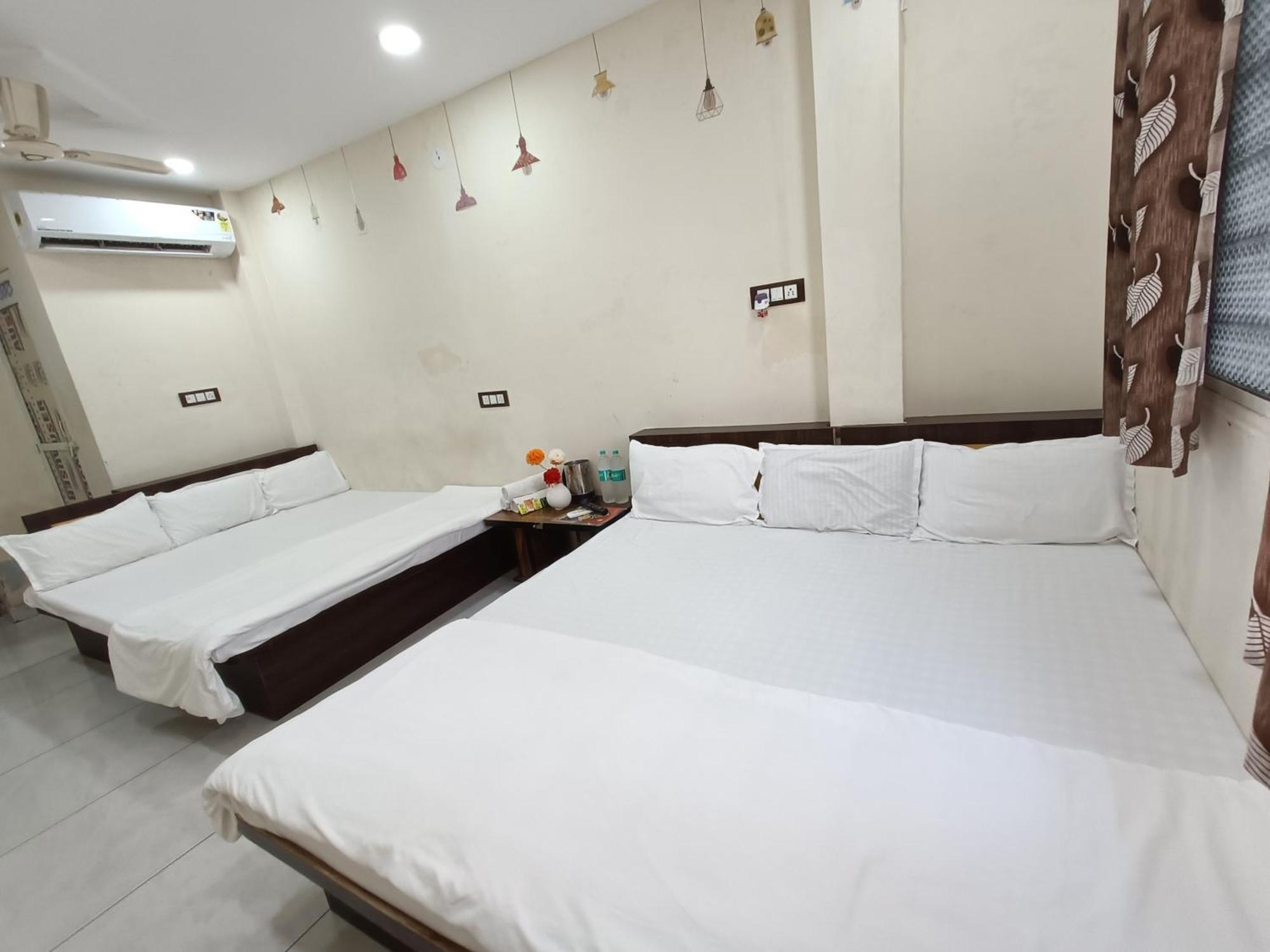 Hotel S Tower Ujjain Luaran gambar