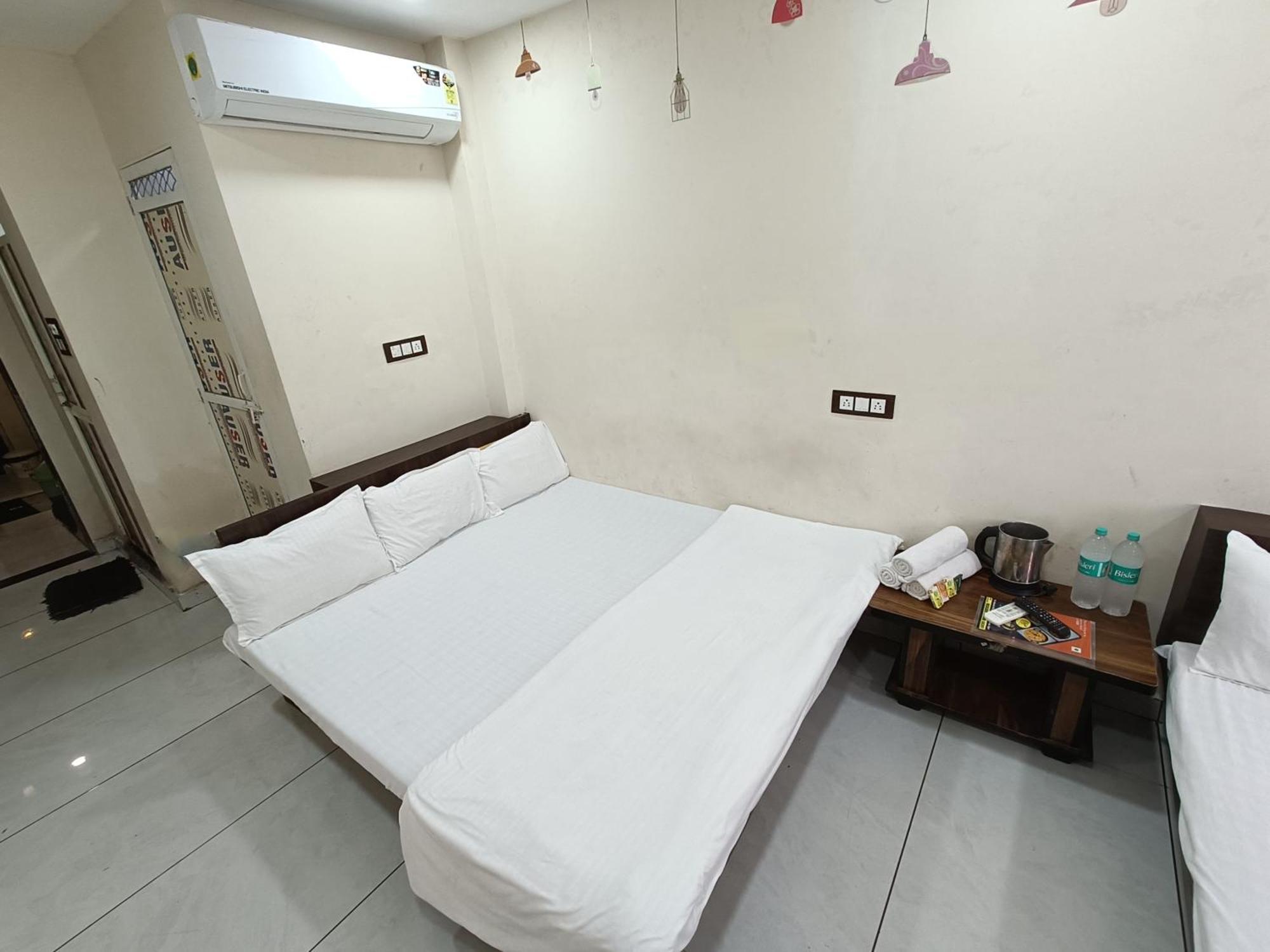 Hotel S Tower Ujjain Luaran gambar