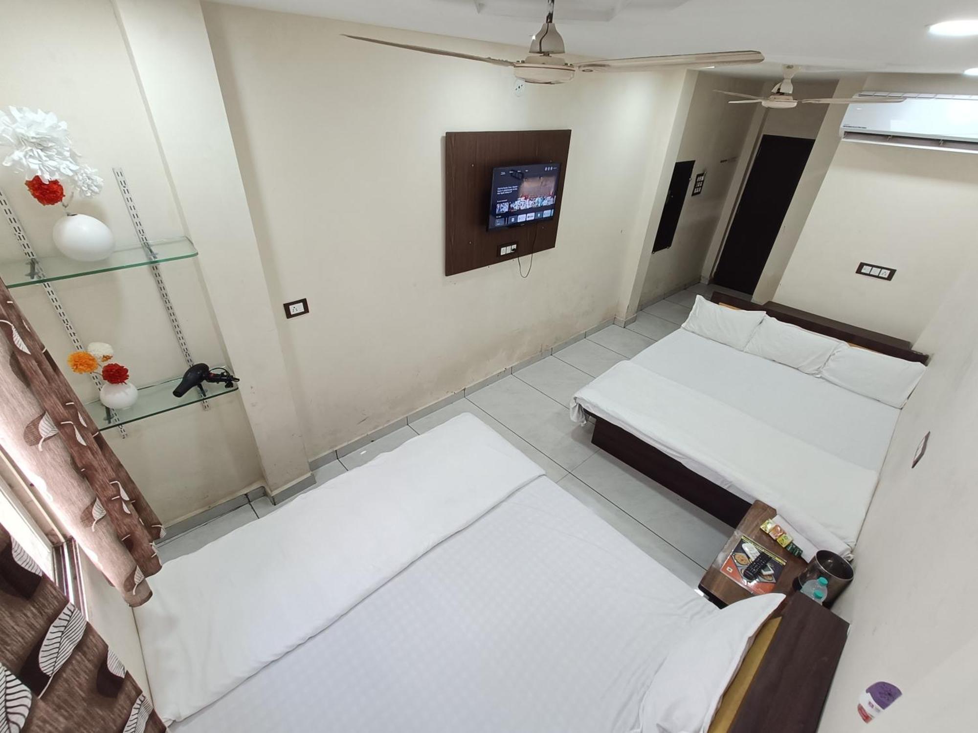 Hotel S Tower Ujjain Luaran gambar