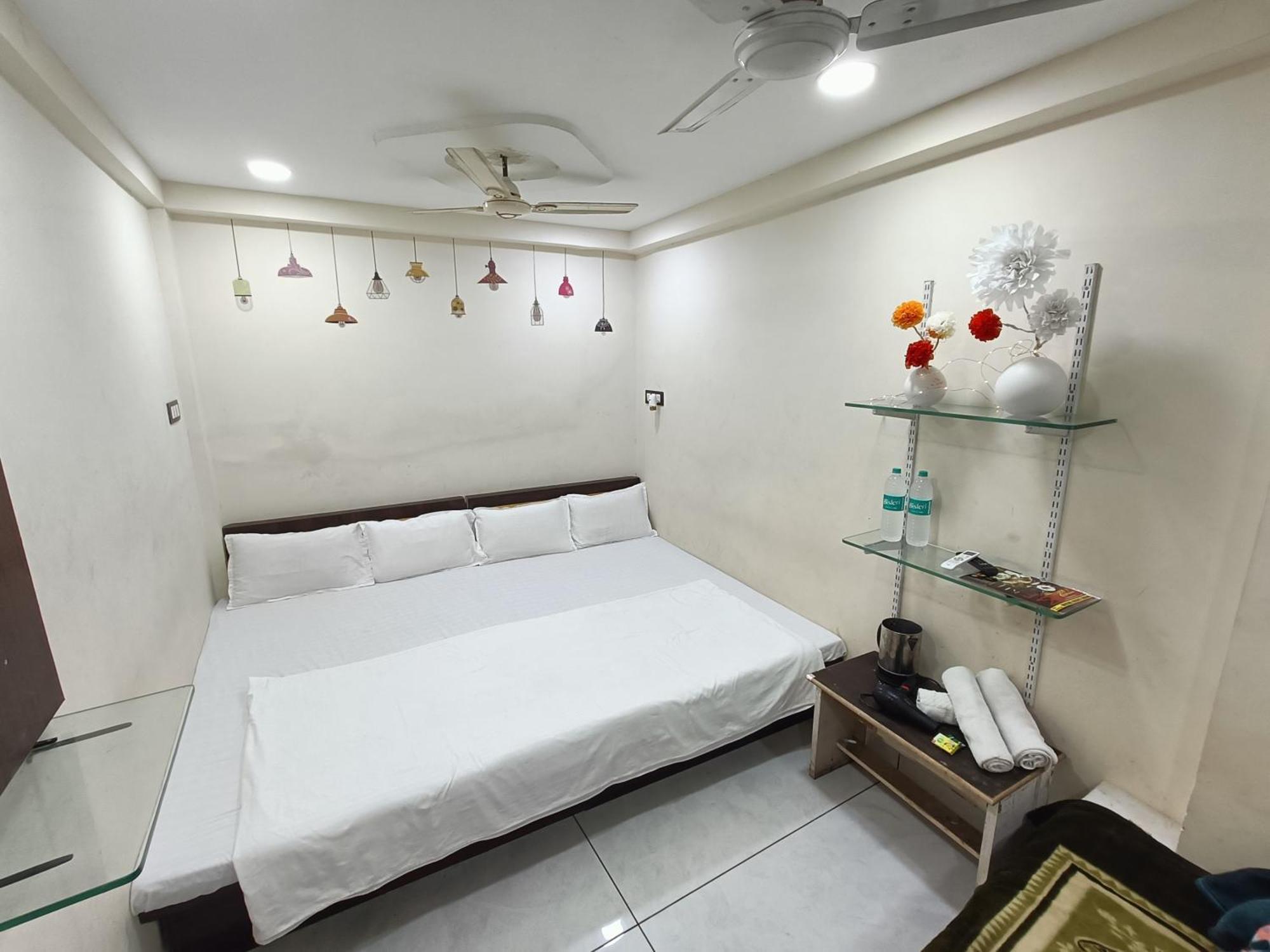 Hotel S Tower Ujjain Luaran gambar