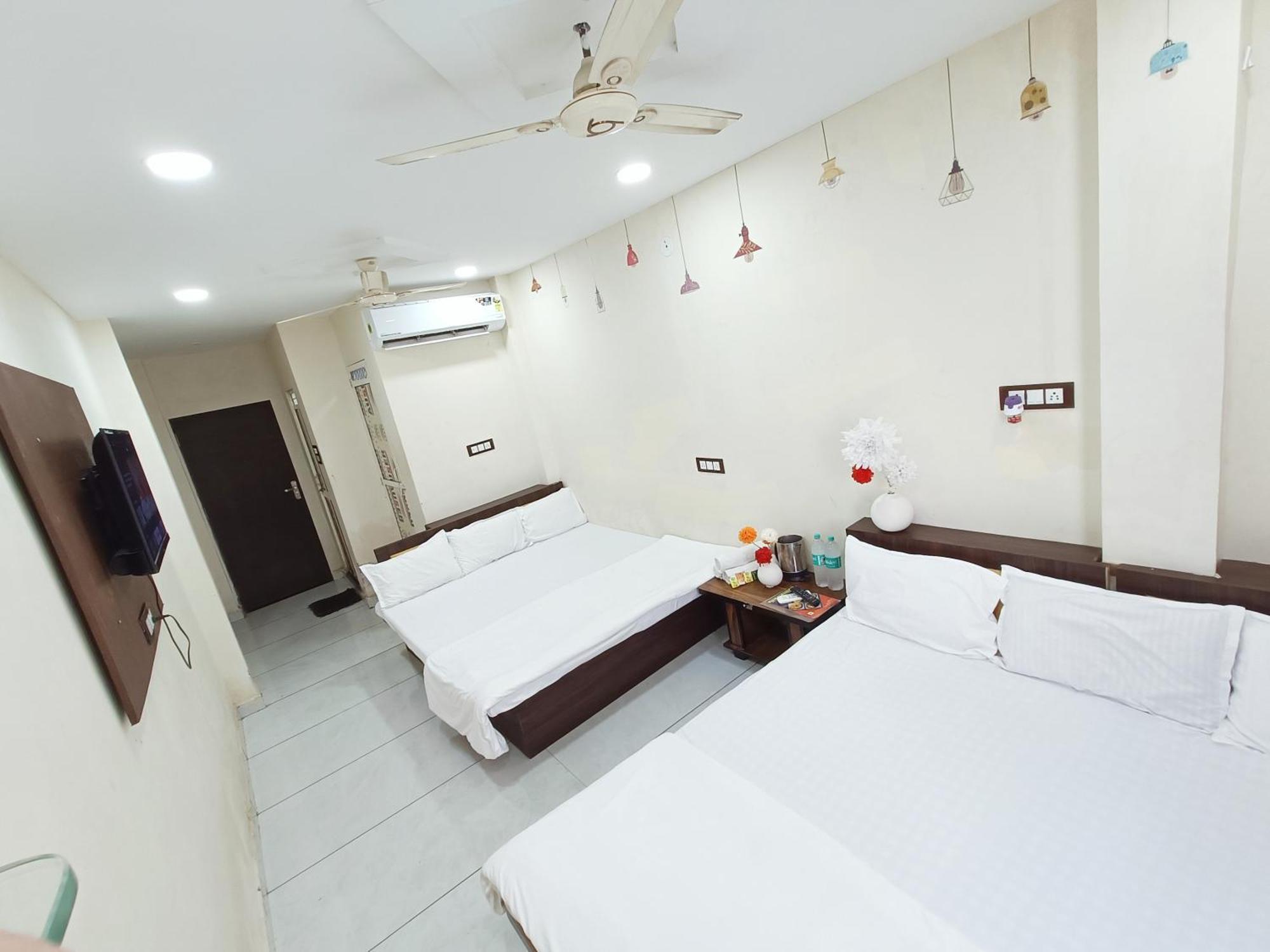 Hotel S Tower Ujjain Luaran gambar
