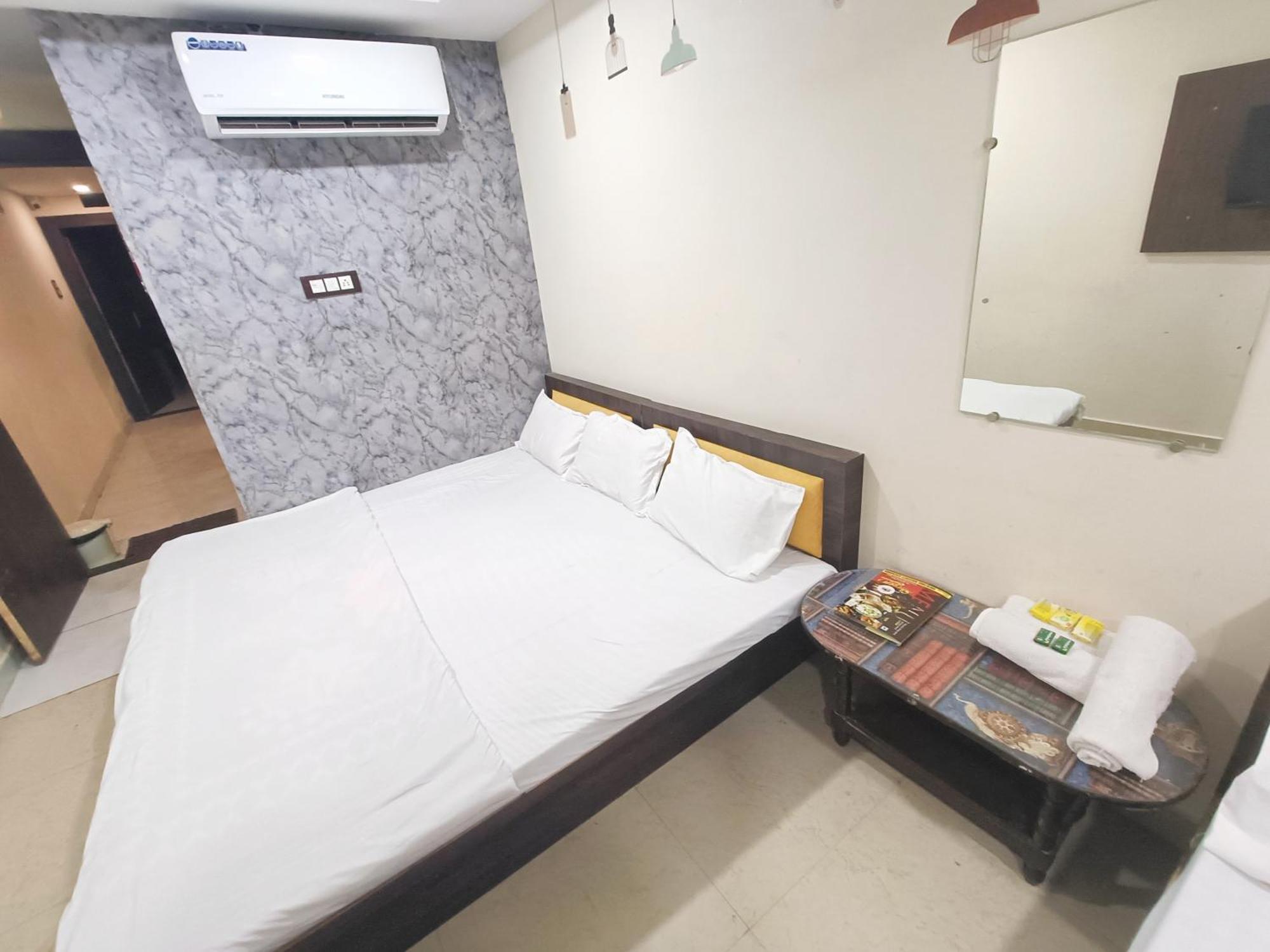 Hotel S Tower Ujjain Luaran gambar