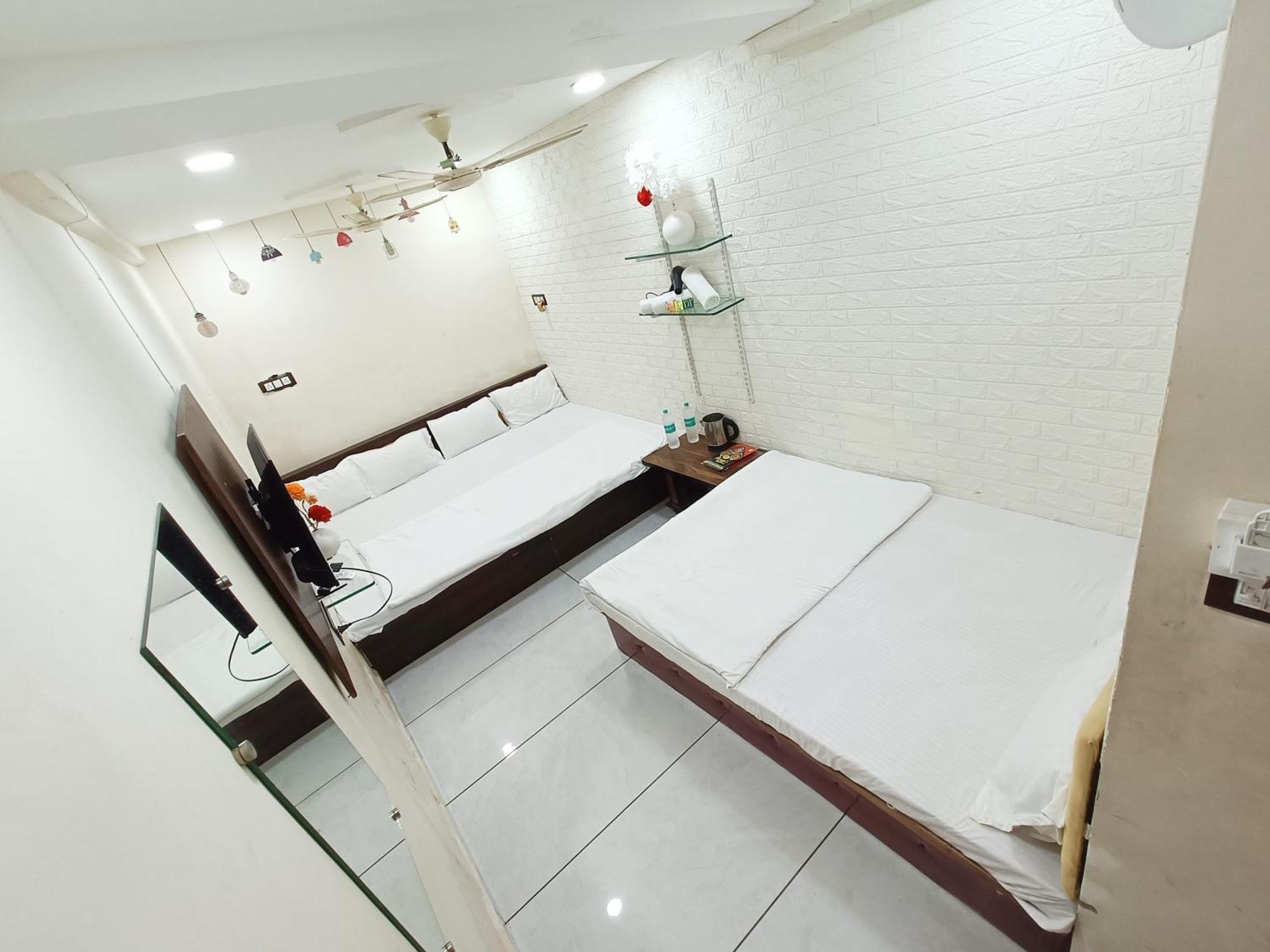 Hotel S Tower Ujjain Luaran gambar