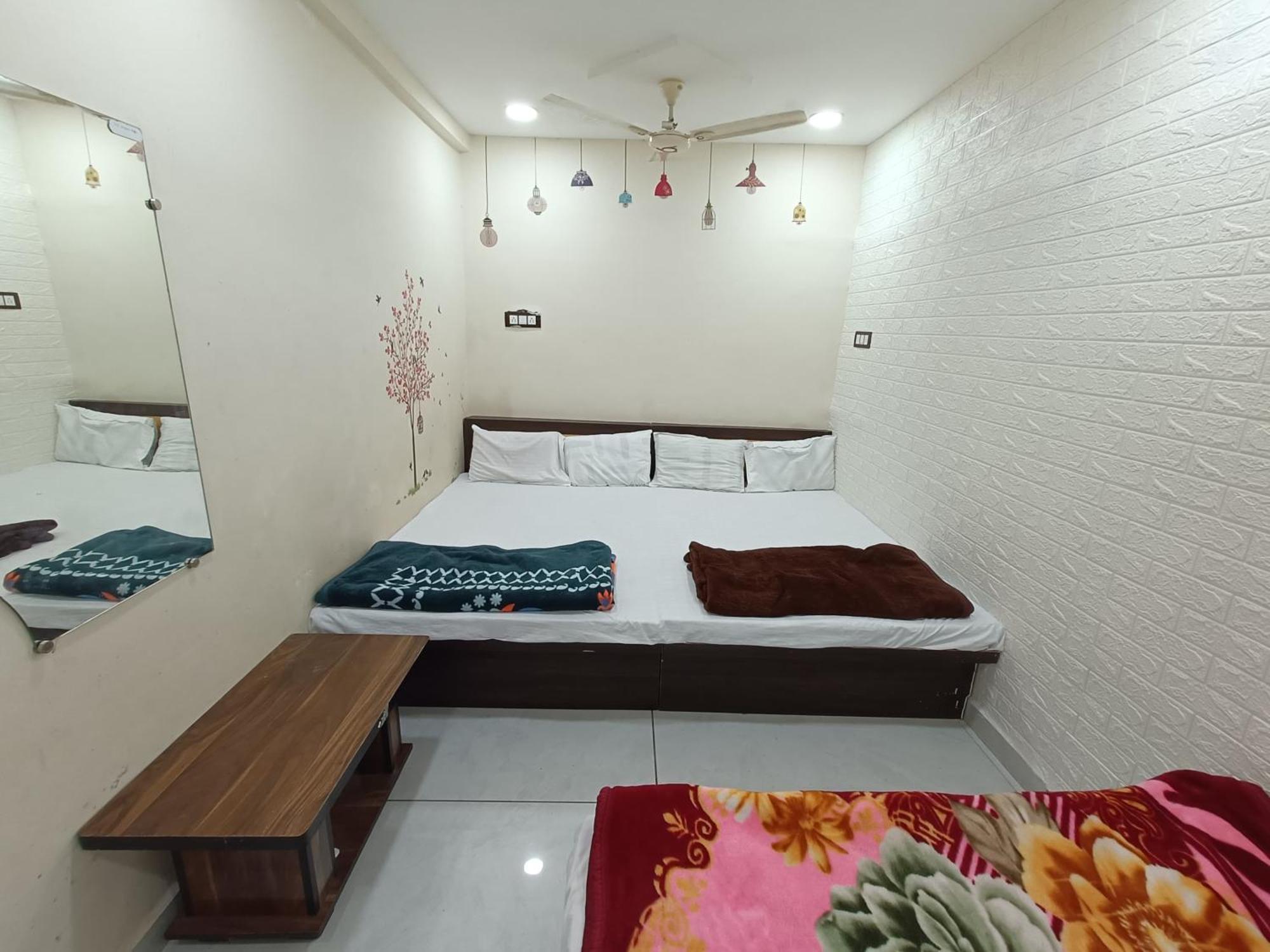 Hotel S Tower Ujjain Luaran gambar